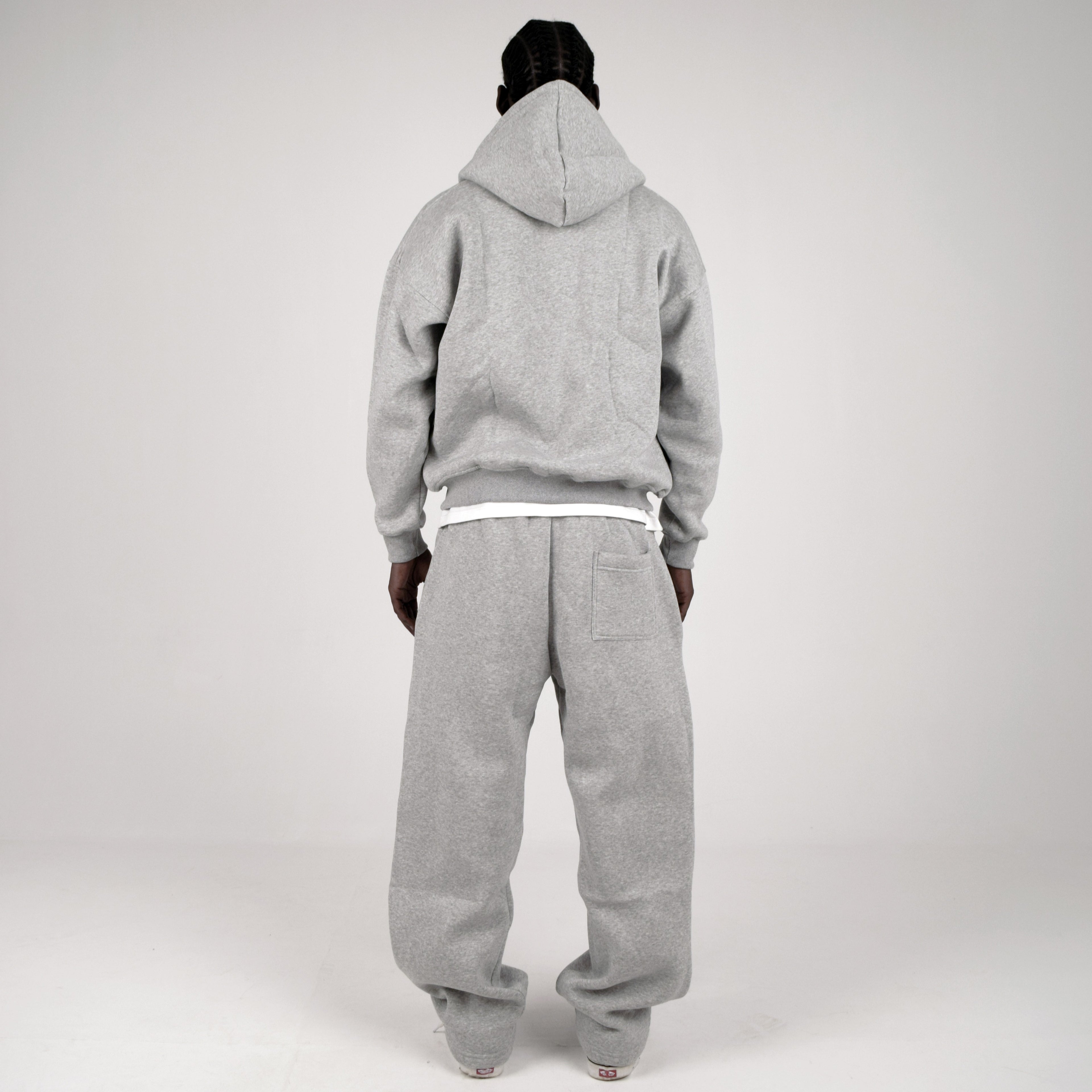 HEATHER GREY SWEATPANTS