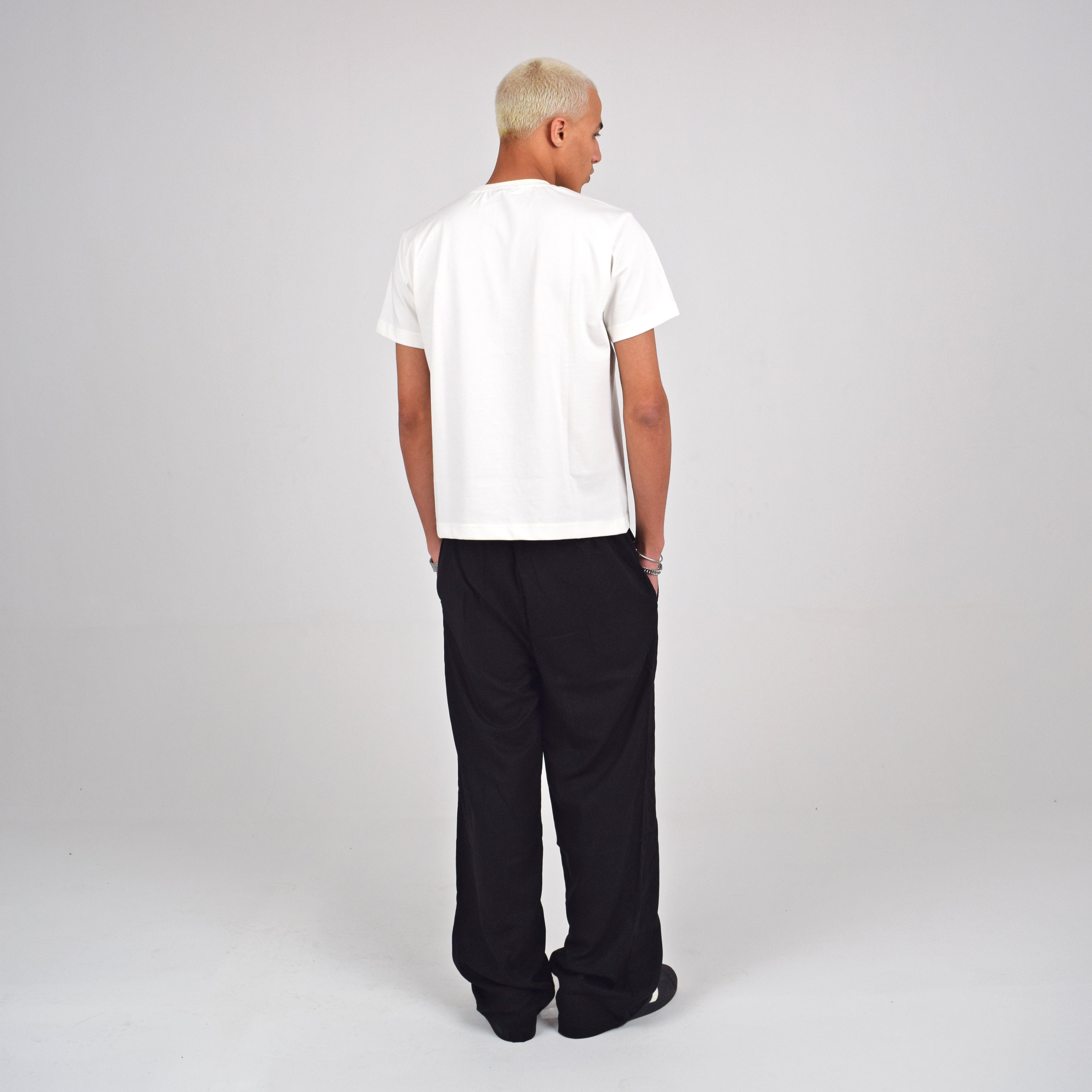 WHITE REGULAR FIT T-SHIRT