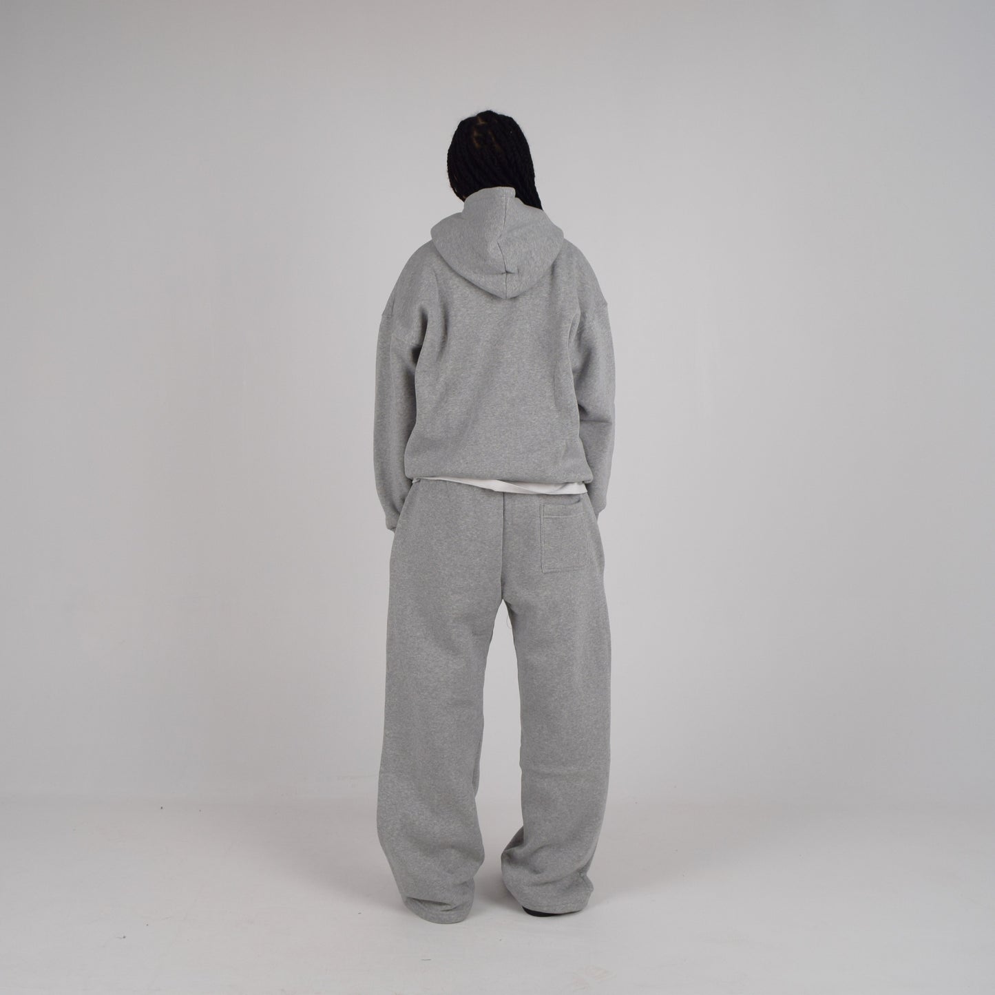 HEATHER GREY SWEATPANTS