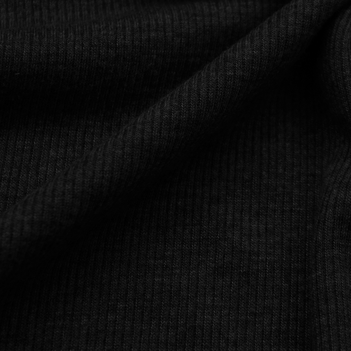 BLACK KNIT SWEATER
